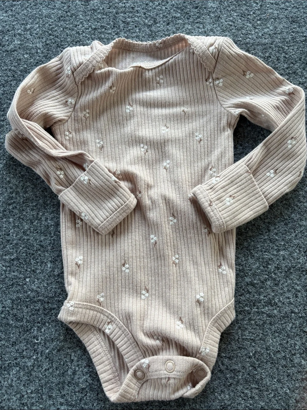 Carter's Ribbed Baby Bodysuit and Leggings in Light Beige - Floral - Size 3 mo